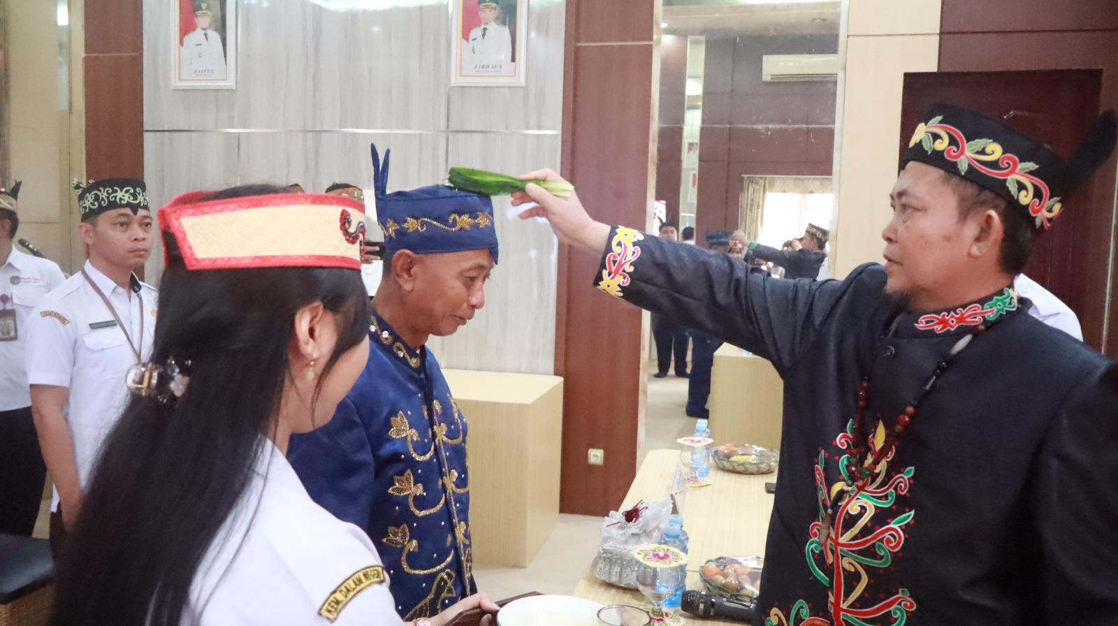 Katingan Lamus! Prosesi Sakral Pelantikan dan Pengukuhan Damang Katingan Hulu di Rumah Jabatan Bupati